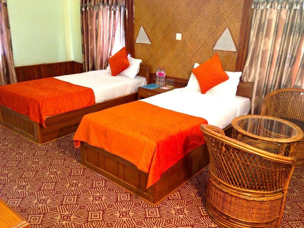 Himalayan Deurali Resort Pókhara Exteriér fotografie