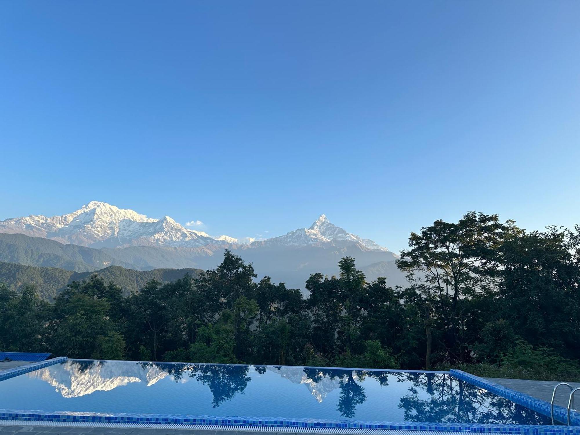 Himalayan Deurali Resort Pókhara Exteriér fotografie